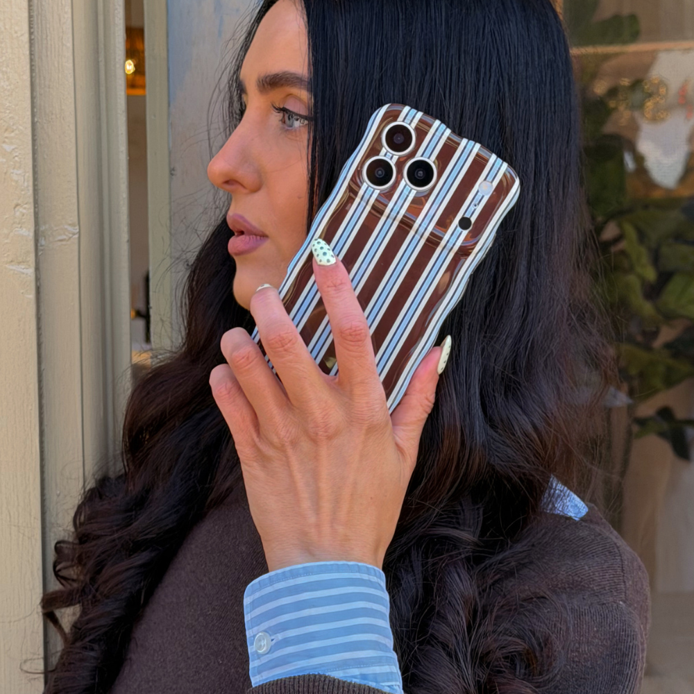 Wavybrownandbluestripesphonecase2.png